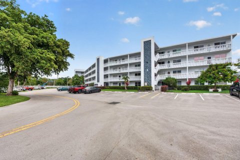 Condo in Deerfield Beach, Florida, 2 bedrooms № 2246464