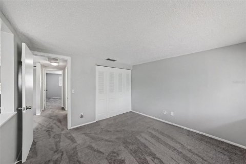 Touwnhouse à vendre à Tampa, Floride: 2 chambres, 101.82 m2 № 2216827 - photo 14