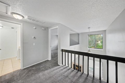 Touwnhouse à vendre à Tampa, Floride: 2 chambres, 101.82 m2 № 2216827 - photo 10