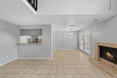 Touwnhouse à vendre à Tampa, Floride: 2 chambres, 101.82 m2 № 2216827 - photo 7