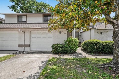 Touwnhouse à vendre à Tampa, Floride: 2 chambres, 101.82 m2 № 2216827 - photo 2