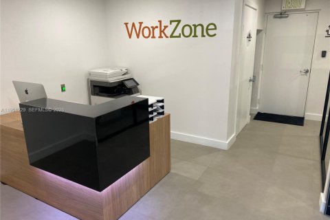 Купить коммерческую недвижимость в Суитуотер, Флорида № 2007238 - фото 9