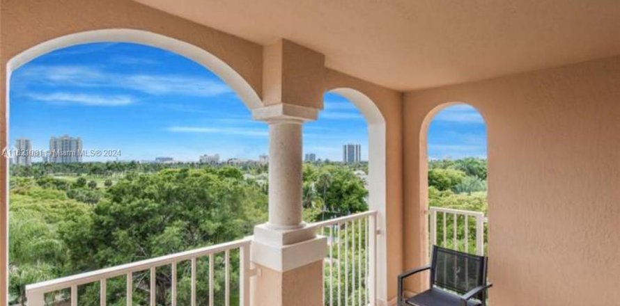 Condo à Aventura, Floride, 2 chambres  № 1957482