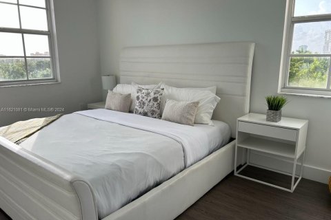 Copropriété à louer à Aventura, Floride: 2 chambres, 109.62 m2 № 1957482 - photo 9