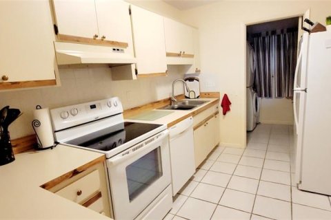 Condominio en venta en Palm Harbor, Florida, 2 dormitorios, 123.84 m2 № 1680127 - foto 11