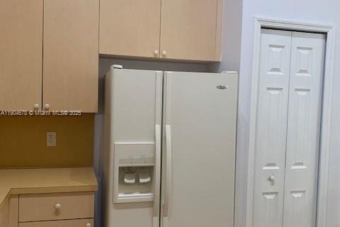 Снять в аренду таунхаус в Хомстед, Флорида 2 спальни, 98.2м2, № 1955142 - фото 6