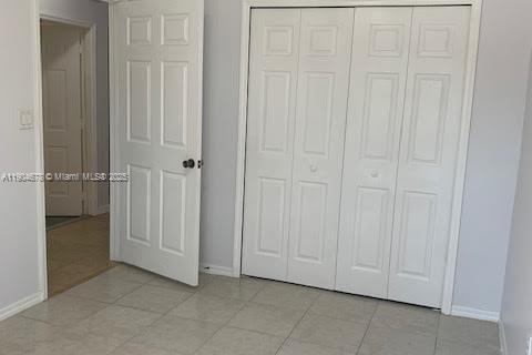 Снять в аренду таунхаус в Хомстед, Флорида 2 спальни, 98.2м2, № 1955142 - фото 17