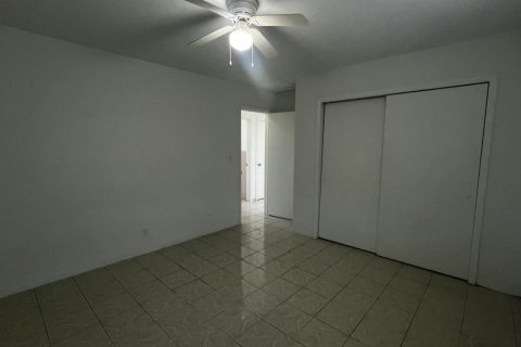 Copropriété à louer à Dania Beach, Floride: 2 chambres, 64.1 m2 № 2084946 - photo 7