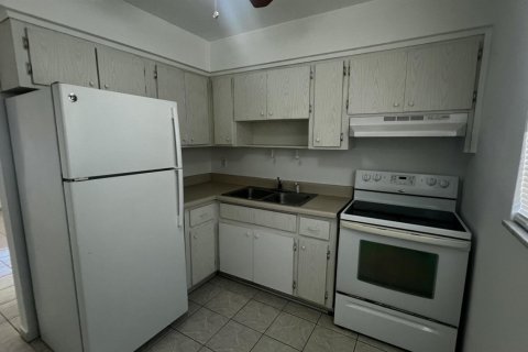 Copropriété à louer à Dania Beach, Floride: 2 chambres, 64.1 m2 № 2084946 - photo 5