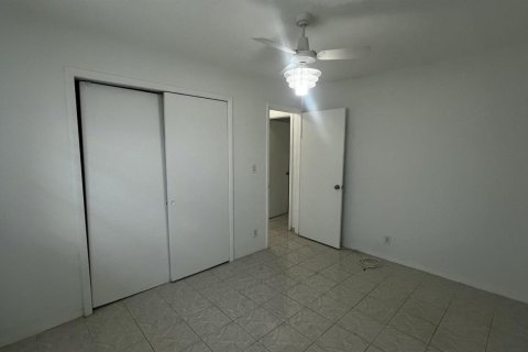 Copropriété à louer à Dania Beach, Floride: 2 chambres, 64.1 m2 № 2084946 - photo 10