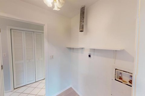 Купить виллу или дом в Сарасота, Флорида 13 комнат, 174.01м2, № 1536215 - фото 30