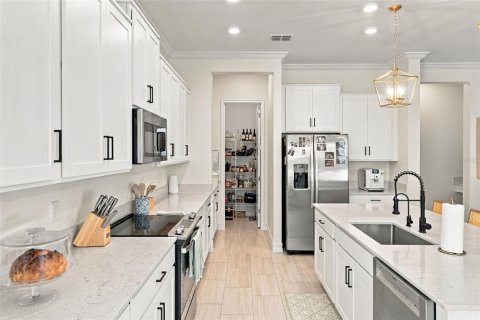 Casa en venta en Tampa, Florida, 4 dormitorios, 233 m2 № 2399420 - foto 11