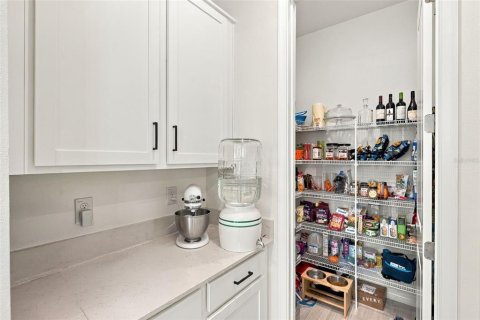 Casa en venta en Tampa, Florida, 4 dormitorios, 233 m2 № 2399420 - foto 13