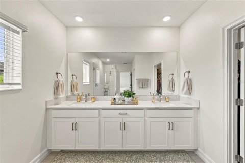 Casa en venta en Tampa, Florida, 4 dormitorios, 233 m2 № 2399420 - foto 26