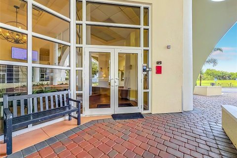 Condo in Sanford, Florida, 2 bedrooms  № 2379070 - photo 5