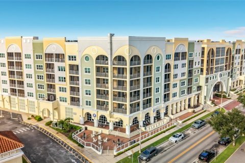 Condo in Sanford, Florida, 2 bedrooms  № 2379070 - photo 3