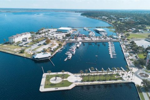 Condo in Sanford, Florida, 2 bedrooms  № 2379070 - photo 2