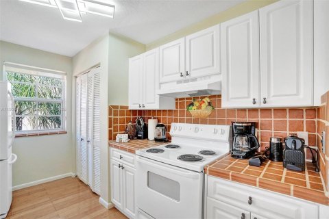 Copropriété à vendre à Aventura, Floride: 3 chambres, 125.42 m2 № 1956169 - photo 9