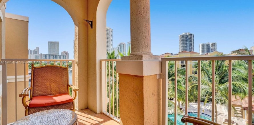 Condo à Aventura, Floride, 3 chambres  № 1956169