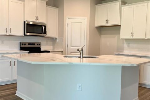 House in Bradenton, Florida 3 bedrooms, 145.39 sq.m. № 1652096 - photo 26
