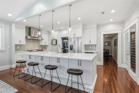 Casa en venta en Tampa, Florida, 5 dormitorios, 326.55 m2 № 2151624 - foto 17