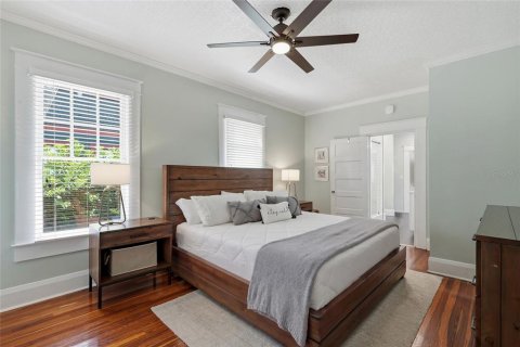 Casa en venta en Tampa, Florida, 5 dormitorios, 326.55 m2 № 2151624 - foto 29