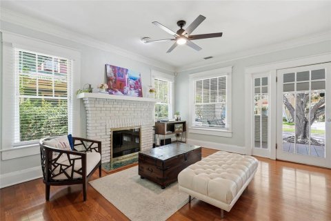 Casa en venta en Tampa, Florida, 5 dormitorios, 326.55 m2 № 2151624 - foto 12