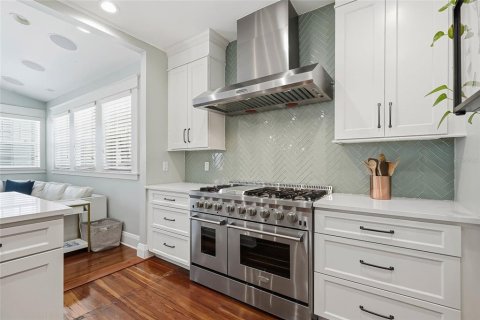 Casa en venta en Tampa, Florida, 5 dormitorios, 326.55 m2 № 2151624 - foto 21