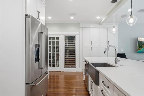 Casa en venta en Tampa, Florida, 5 dormitorios, 326.55 m2 № 2151624 - foto 23