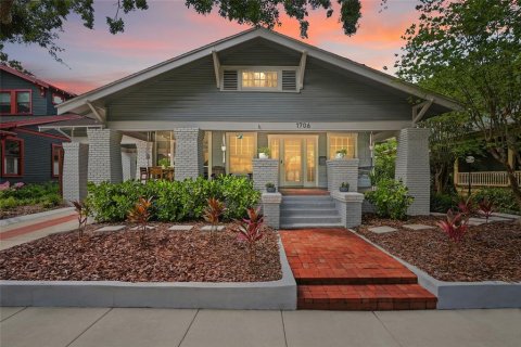 Casa en venta en Tampa, Florida, 5 dormitorios, 326.55 m2 № 2151624 - foto 2