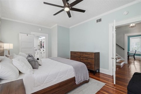 Casa en venta en Tampa, Florida, 5 dormitorios, 326.55 m2 № 2151624 - foto 30