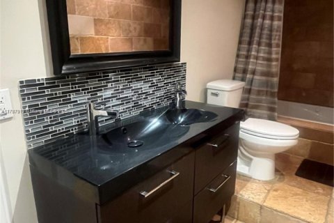 Copropriété à louer à Hallandale Beach, Floride: 1 chambre, 72.46 m2 № 1939491 - photo 15