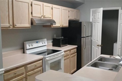 Снять в аренду кондоминиум в Тампа, Флорида 6 комнат, 108.14м2, № 2105986 - фото 14