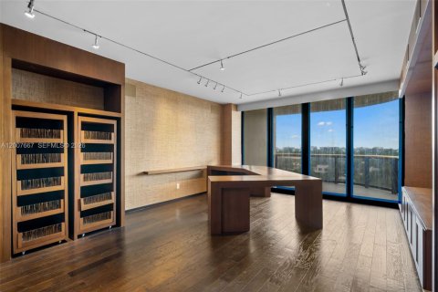 Condo in Bal Harbour, Florida, 2 bedrooms  № 2073662 - photo 22
