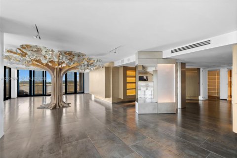 Condo in Bal Harbour, Florida, 2 bedrooms  № 2073662 - photo 8