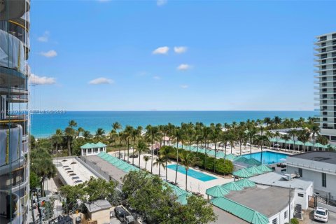 Condo in Bal Harbour, Florida, 2 bedrooms  № 2073662 - photo 4