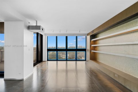 Condo in Bal Harbour, Florida, 2 bedrooms  № 2073662 - photo 18