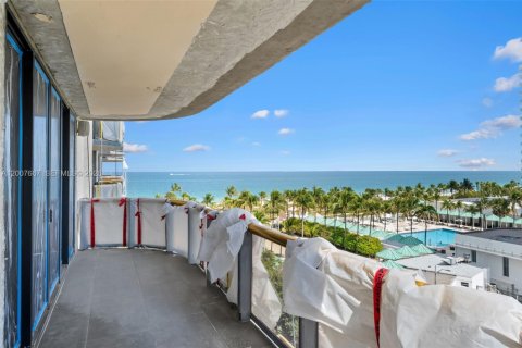 Condo in Bal Harbour, Florida, 2 bedrooms  № 2073662 - photo 19