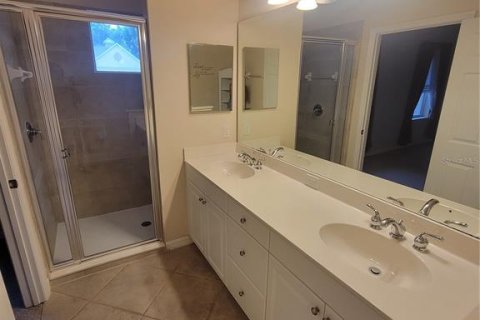 Townhouse in Bradenton, Florida 2 bedrooms, 138.98 sq.m. № 1906067 - photo 14