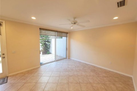 Townhouse in Bradenton, Florida 2 bedrooms, 138.98 sq.m. № 1906067 - photo 5