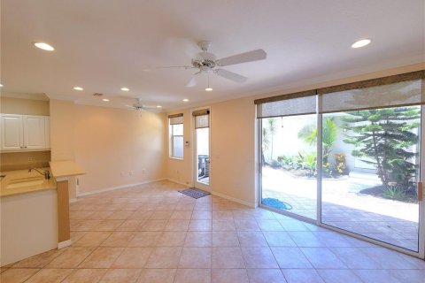 Townhouse in Bradenton, Florida 2 bedrooms, 138.98 sq.m. № 1906067 - photo 2