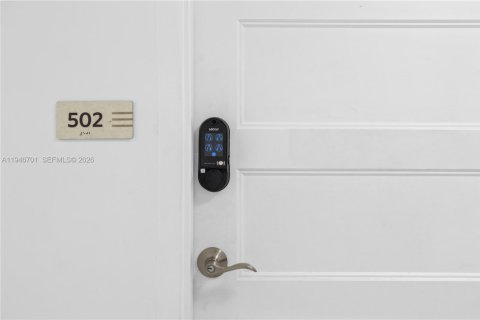 Condo à Bay Harbor Islands, Floride, 2 chambres  № 2002906