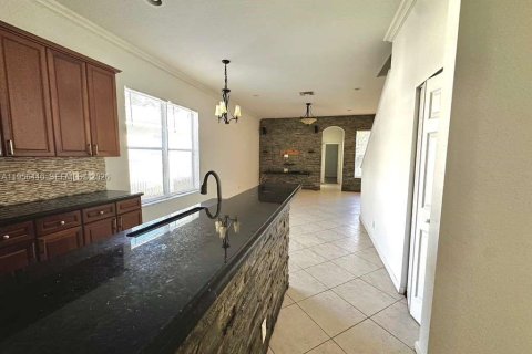 Купить виллу или дом в Уэстон, Флорида 6 спален, 279.82м2, № 2010506 - фото 11