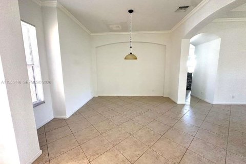 Купить виллу или дом в Уэстон, Флорида 6 спален, 279.82м2, № 2010506 - фото 10