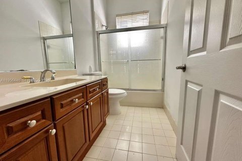 Купить виллу или дом в Уэстон, Флорида 6 спален, 279.82м2, № 2010506 - фото 25