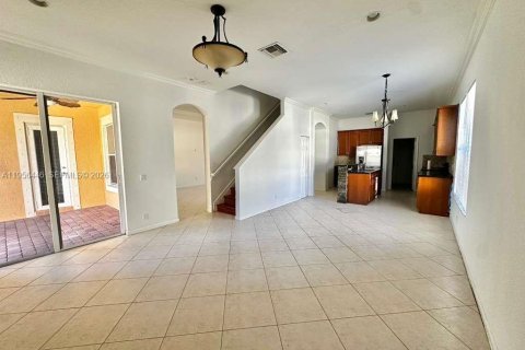 Купить виллу или дом в Уэстон, Флорида 6 спален, 279.82м2, № 2010506 - фото 8