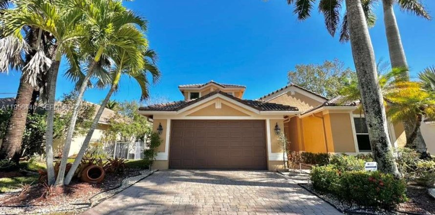 Дом в Уэстон, Флорида 6 спален, 279.82м2 № 2010506