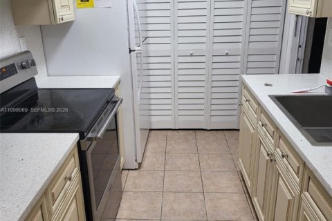 Immobilier commercial à vendre à Hollywood, Floride № 2066359 - photo 7