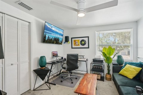 Casa en venta en Temple Terrace, Florida, 5 dormitorios, 226.12 m2 № 1851743 - foto 25