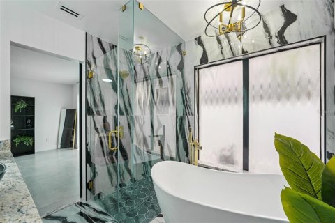 Casa en venta en Temple Terrace, Florida, 5 dormitorios, 226.12 m2 № 1851743 - foto 22